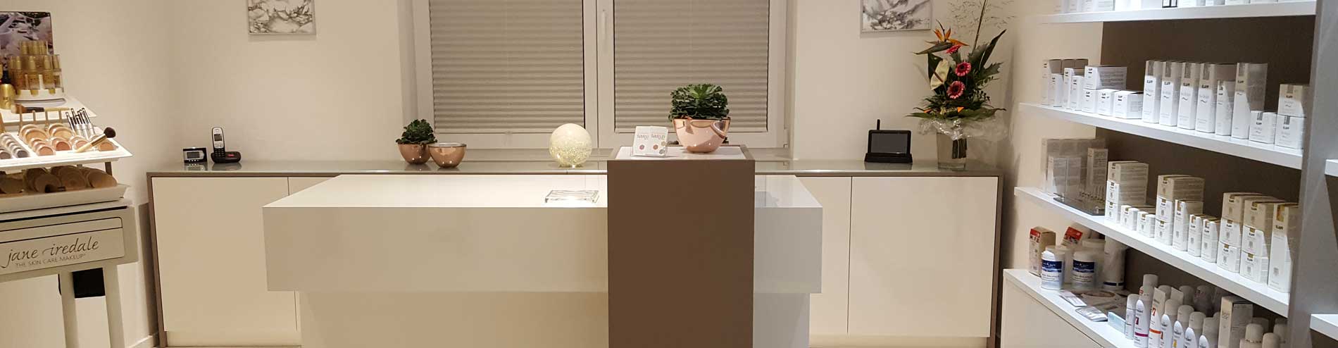 Elke Steck und das Kosmetikstudio hautnah